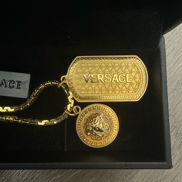 NEW Versace Dog Tag Necklace - Picture 7 of 10